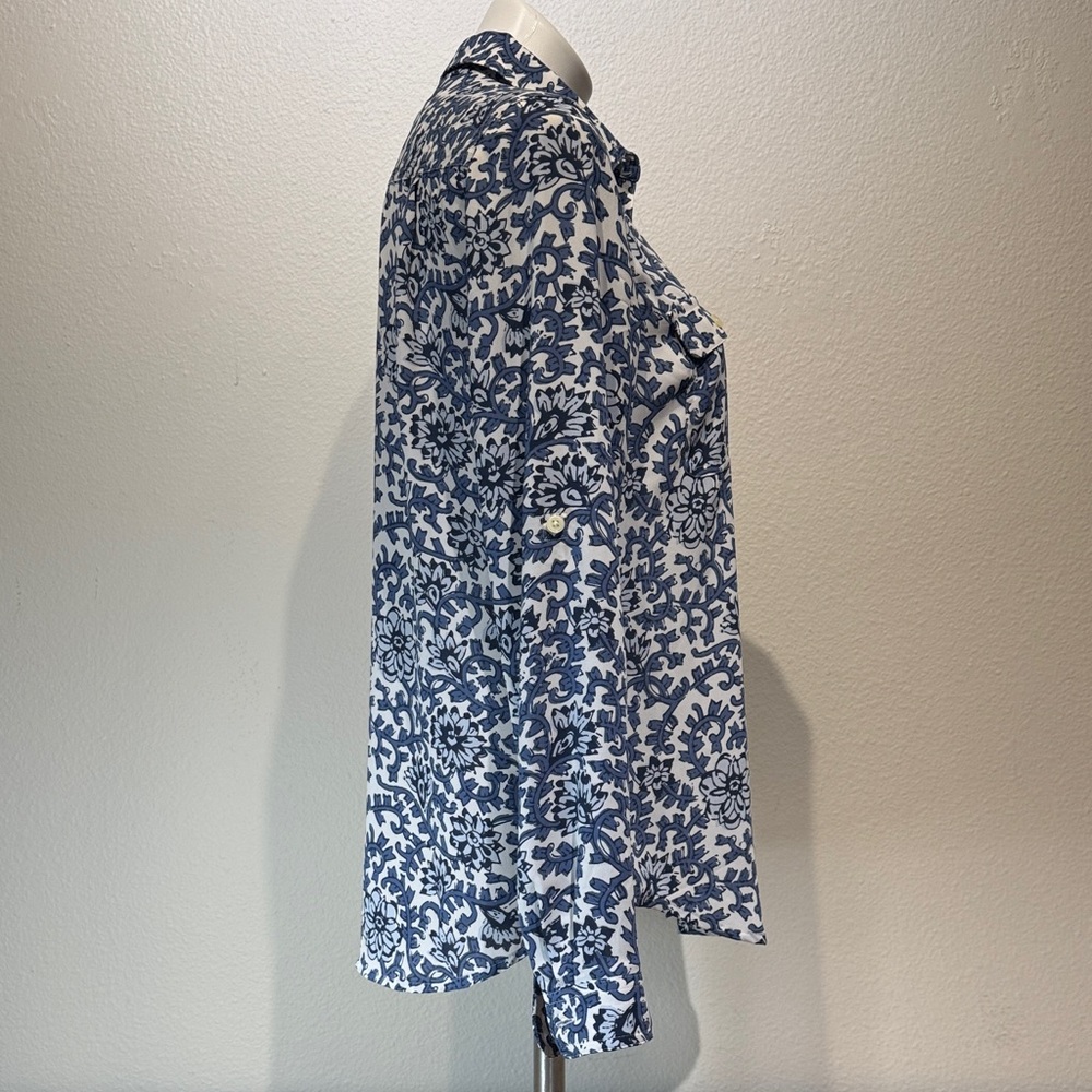 LOFT Navy and White Patterned Button Down Shirt - image 5